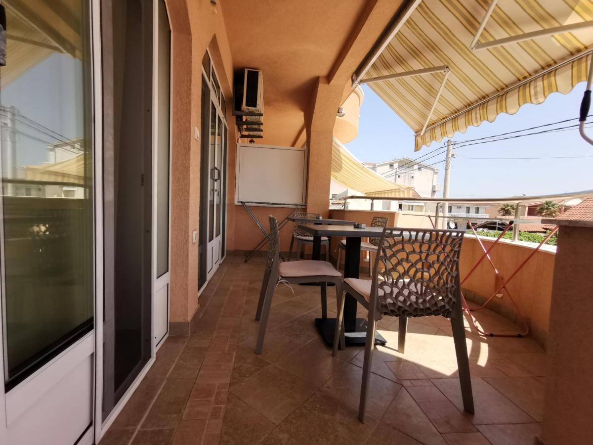 Apartments Montenegrina Ulcinj Ngoại thất bức ảnh