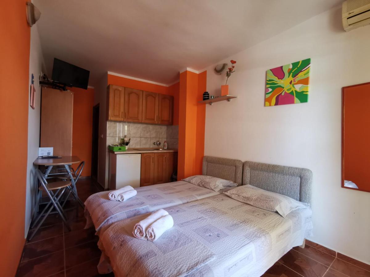 Apartments Montenegrina Ulcinj Ngoại thất bức ảnh